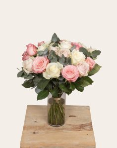 bouquet de roses pastel livraison Monsieur marguerite comparaison bloomyrama