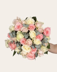 bouquet de roses pastel livraison Monsieur marguerite comparaison bloomyrama