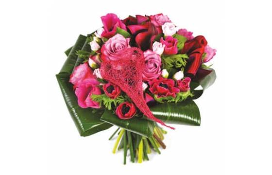 Le bouquet de fleurs roses framboisine livraison Agitateur floral comparateur de fleurs bloomyrama
