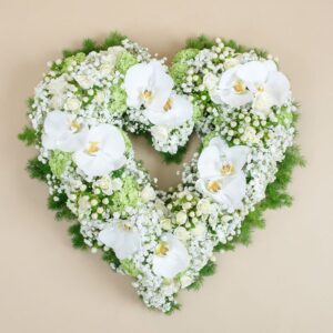 Cœur funéraire blanc Livraison Interflora Comparateur fleurs bloomyrama
