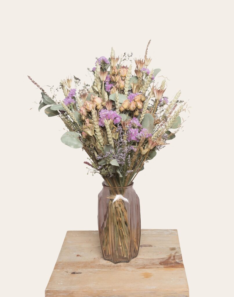 fleurs séchées bouquet tendresse mauve et crème livraison monsieur marguerite comparateur de fleurs bloomyrama