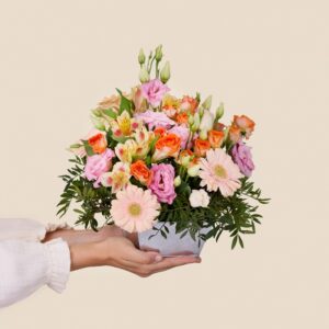Composition fleurs roses et lisianthus livraison Interflora comparateur de fleurs bloomyrama
