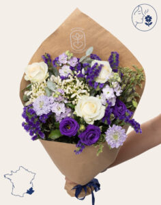 Bouquet signature fleurs françaises blanches et bleues Monsieur Marguerite vu sur le comparateur bloomyrama