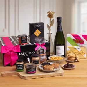 Coffret prestige rose or Champagne Devaux et gourmandises Fauchon Interflora vu sur bloomyrama