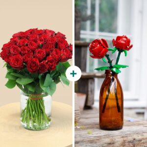 Petit Duo de Roses LEGO Interflora, roses fraîches et roses à construire, livraison par Interflora sur le comparateur de fleurs bloomyrama