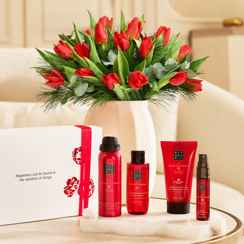 Duo Cocooning tulipes et coffret Rituals Ayurveda, cadeau floral relaxant, livraison par Interflora sur le comparateur de fleurs bloomyrama