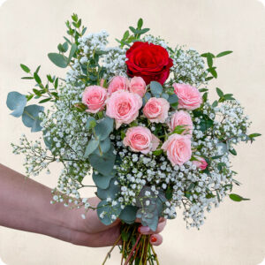 Bouquet je t'iame rose rouge et roses roses 123fleurs à comparer sur bloomyrama