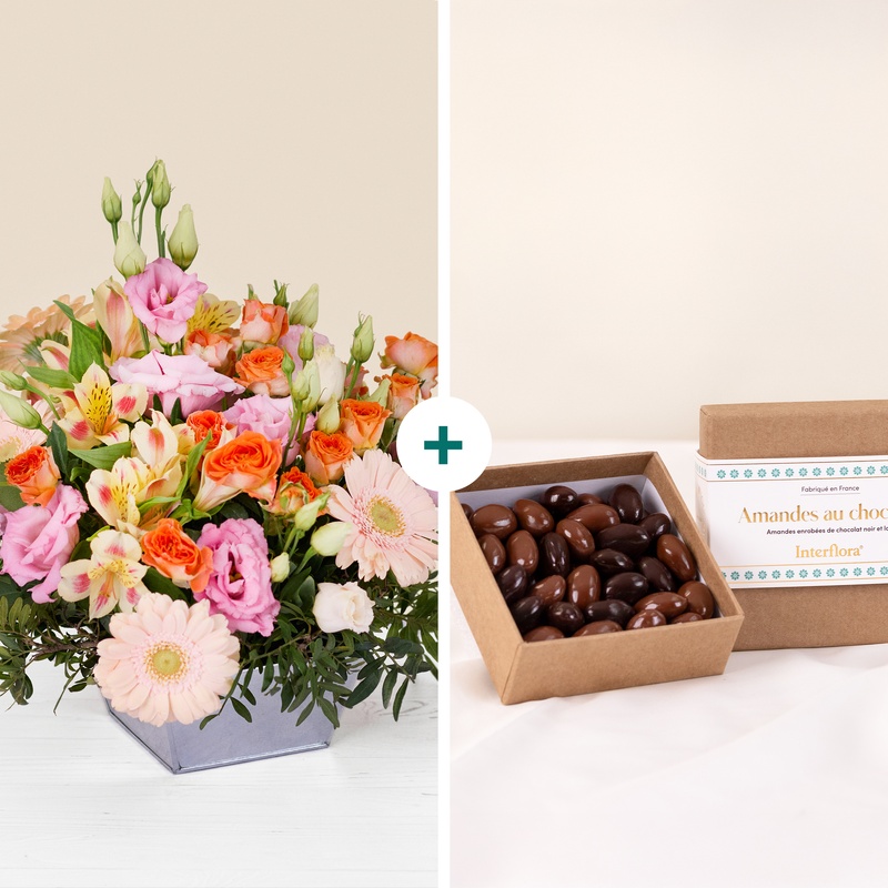 Bouquet de roses orangées et lisianthus rose fleurs fraîches composition florale joyeuse Interflora disponible sur le comparateur bloomyrama