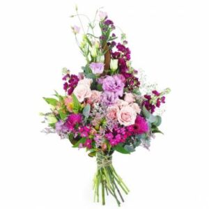 gerbe de deuil rose fuchsia mauve avec roses lisianthus et feuillage Agitateur Floral disponible sur bloomyrama
