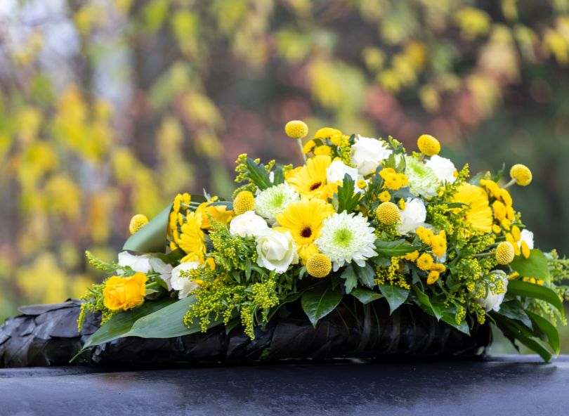 gerbe deuil comparez les compositions funéraires sur bloomyrama