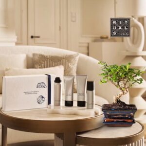Bonsaï Carmona avec coffret Rituals homme Interflora disponible sur le comparateur bloomyrama