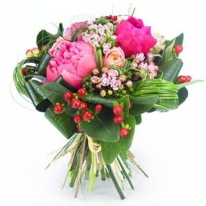 Bouquet rose pivoine avec pivoines et roses L’Agitateur Floral disponible sur bloomyrama