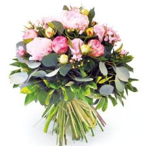 Bouquet Camille avec pivoines roses et eucalyptus L’Agitateur Floral disponible sur bloomyrama