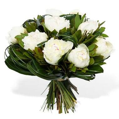 Bouquet rond de pivoines blanches élégantes L’Agitateur Floral disponible sur bloomyrama